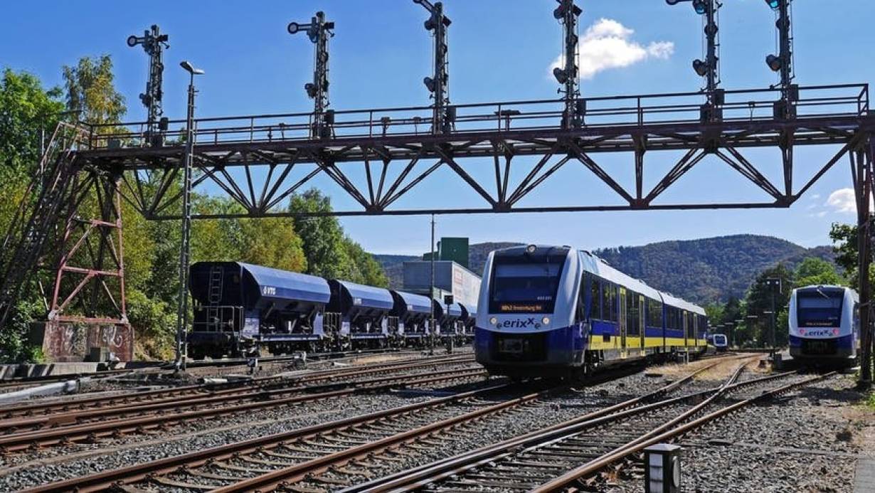Projekty kolejowe w Polsce nabierają tempa