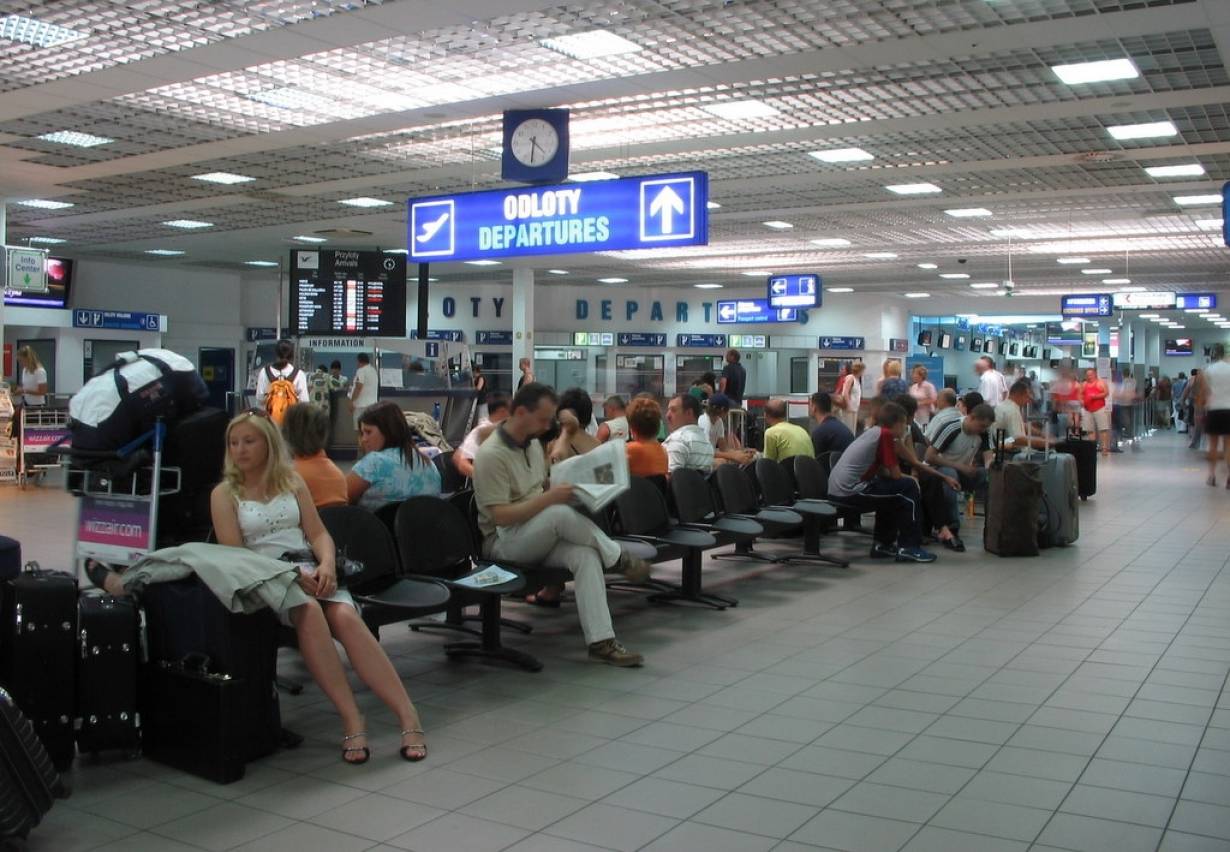 Coraz więcej pasażerów lata z regionalnych lotnisk w Polsce